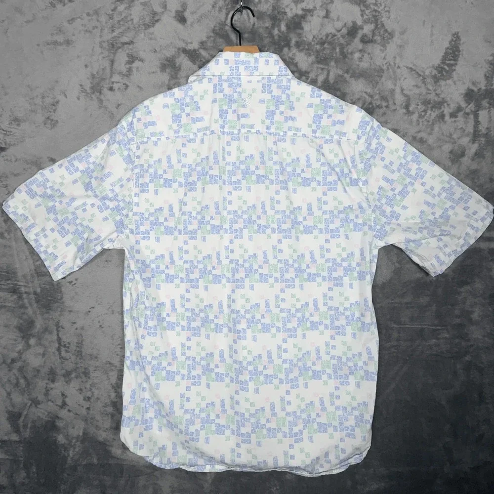 Rocawear Mens Button Up Shirt L White Short Sleeve Geometric Print Cotton - Picture 3 of 9